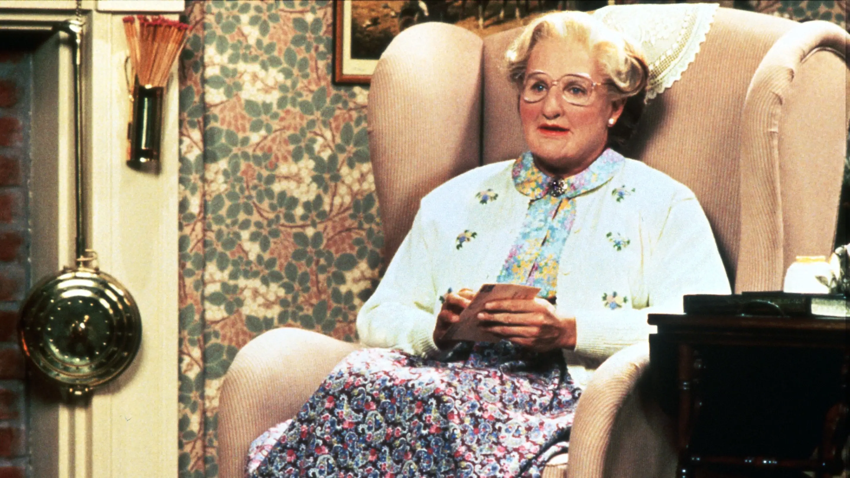 Смотреть Миссис Даутфайр (Mrs. Doubtfire, 1993) на английском с ...