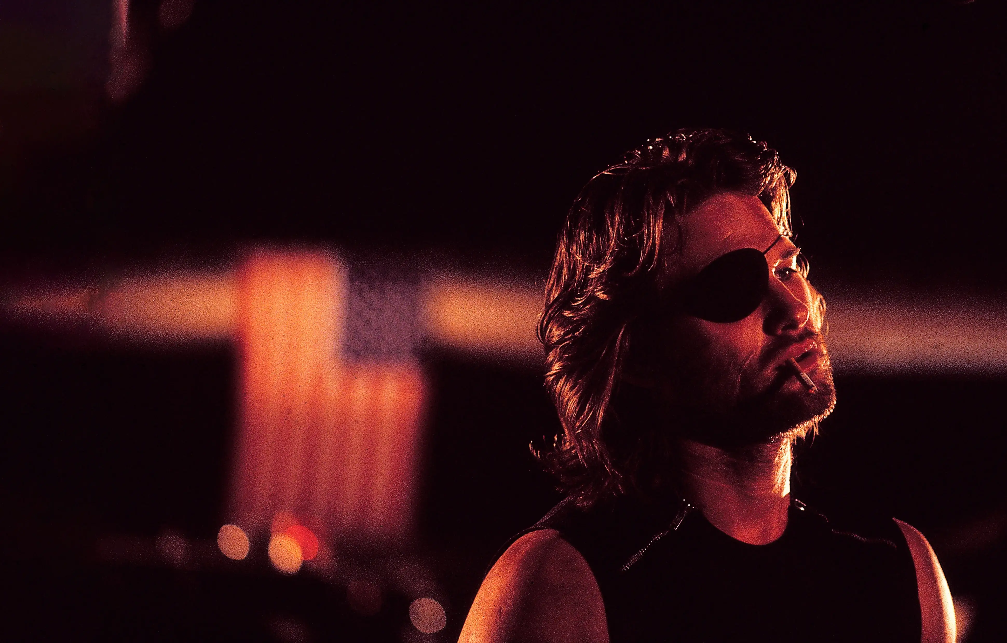 Смотреть Побег из Нью-Йорка (Escape from New York, 1981) на английском ...